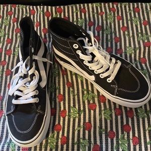 SK8-HI Stacked sneaker, women’s size 6.5.